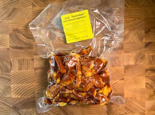 Деревенские гренки с аджикой: Жареный сыр