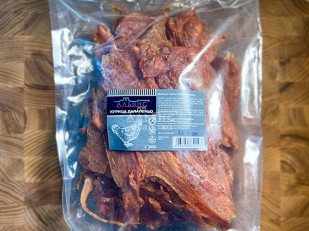 Колбаски МИНИ классические с/к (100 гр): Мясо (АЛЬЯНС) вяленое курица 500гр 