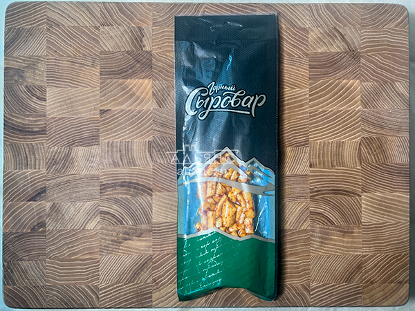 Сыр 60 гр ГОРНЫЙ СЫРОВАР (Бочонок копчёный с аджикой) в Краснознаменске