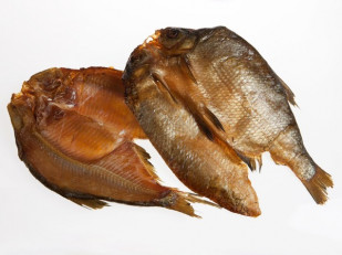 Вобла вяленая астраханская крупная: Карась холодного копчения